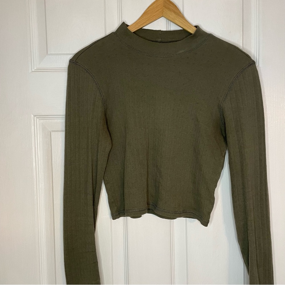 American Eagle Green Long Sleeve Top